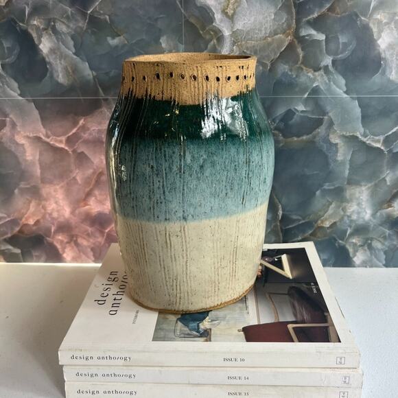 Studio Art Pottery Vase 10" Blue Gradient Tones Handmade & Signed - Picture 2 of 10